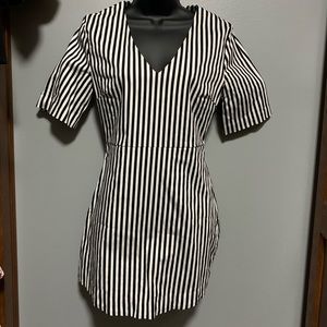 DOBE FITTED MINI DRESS
